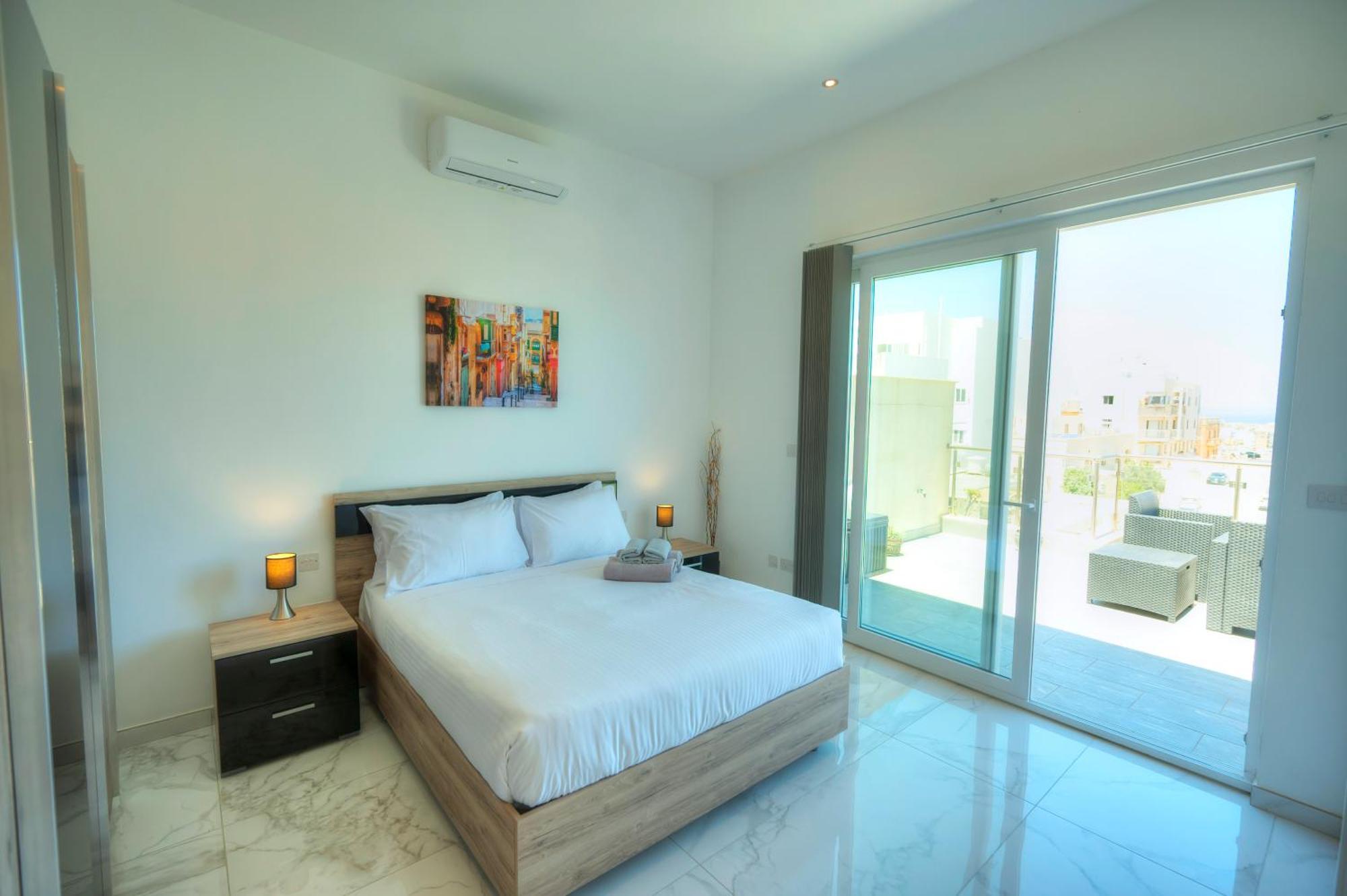 Luxurious Penthouse With 2 Large Terraces Dger1-1 Apartment Saint Julian's ภายนอก รูปภาพ