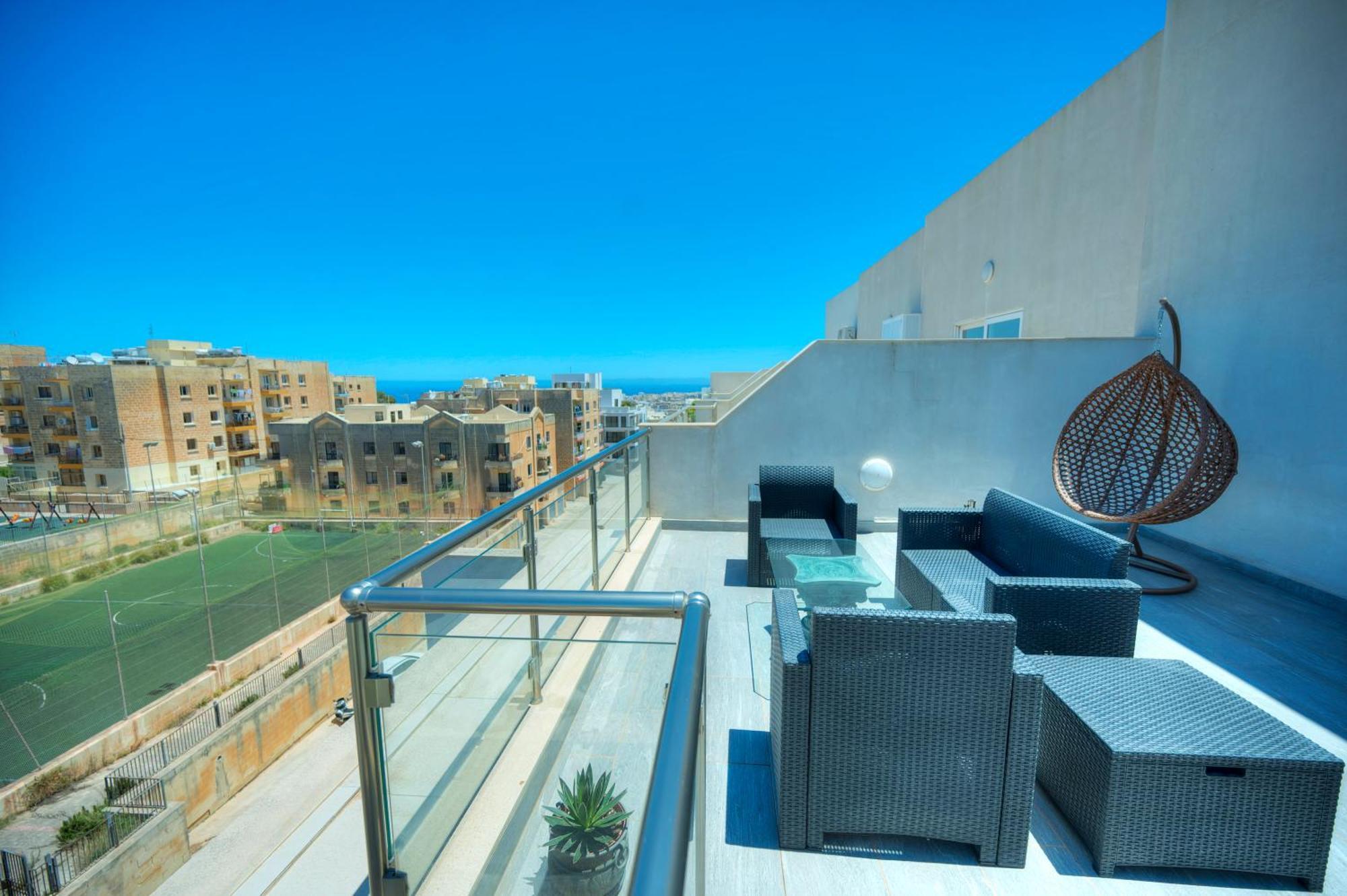 Luxurious Penthouse With 2 Large Terraces Dger1-1 Apartment Saint Julian's ภายนอก รูปภาพ