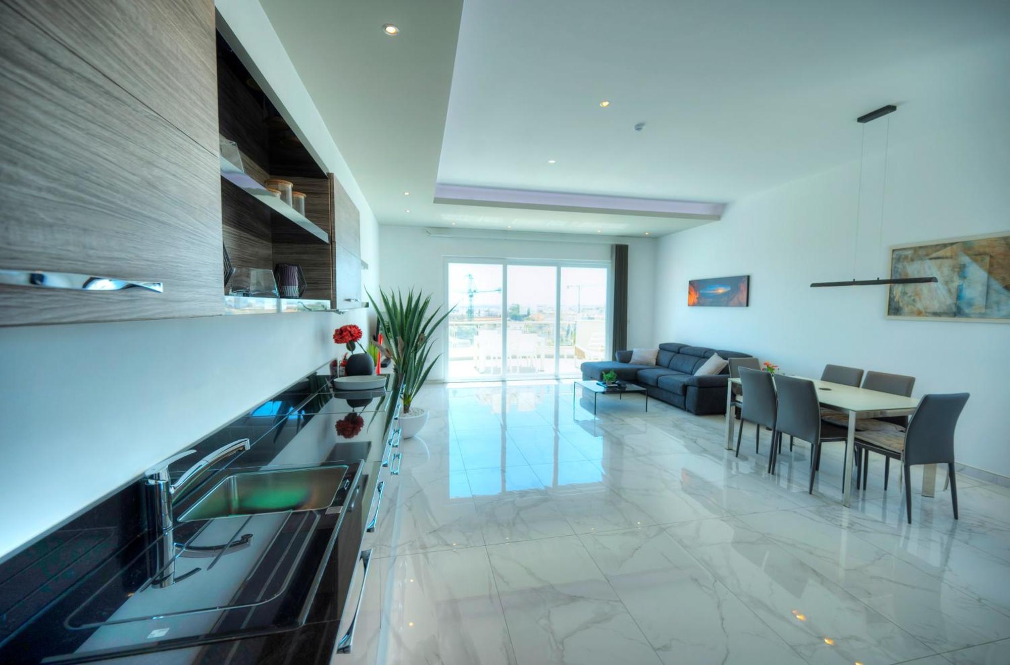 Luxurious Penthouse With 2 Large Terraces Dger1-1 Apartment Saint Julian's ภายนอก รูปภาพ