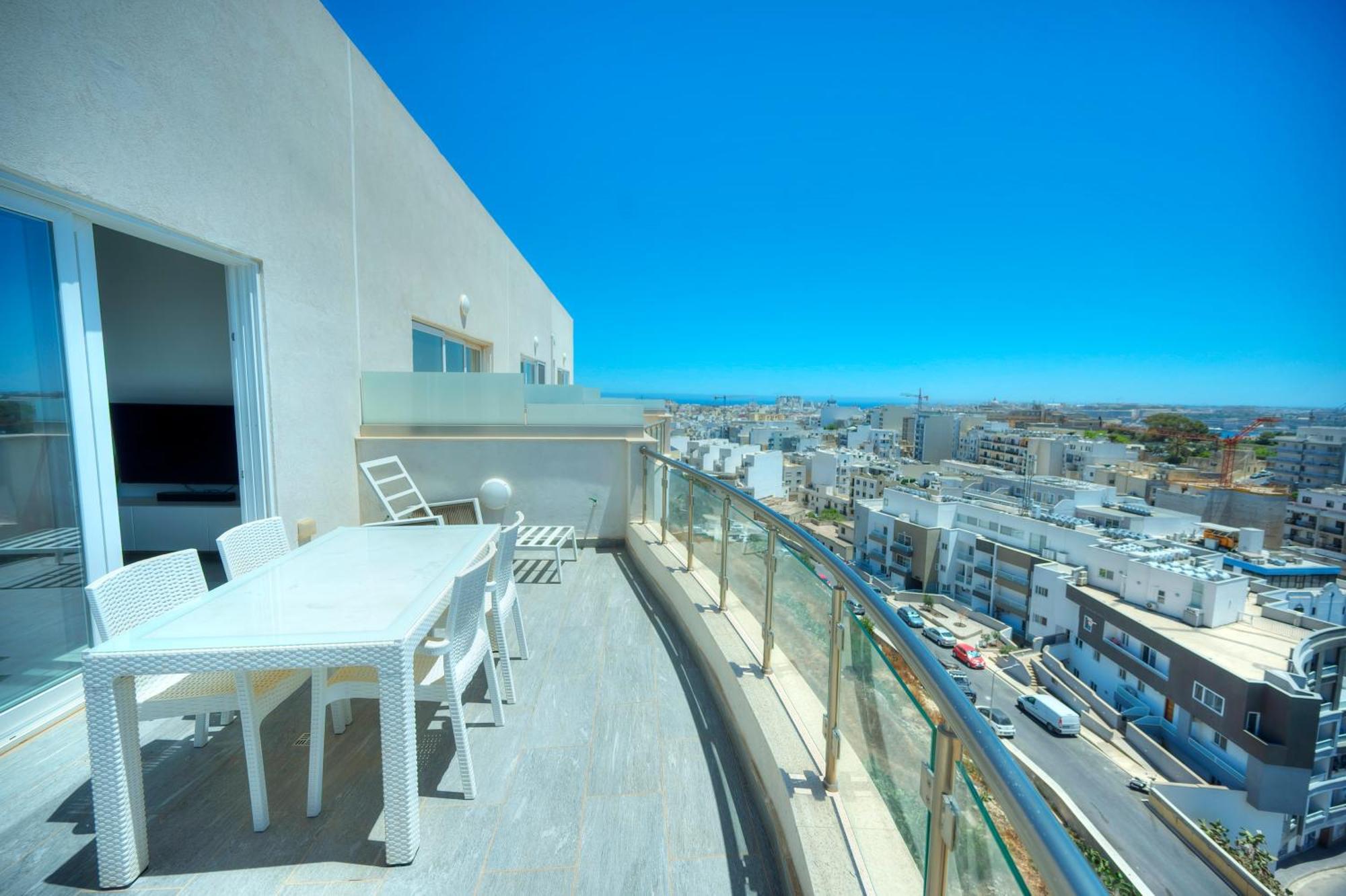 Luxurious Penthouse With 2 Large Terraces Dger1-1 Apartment Saint Julian's ภายนอก รูปภาพ